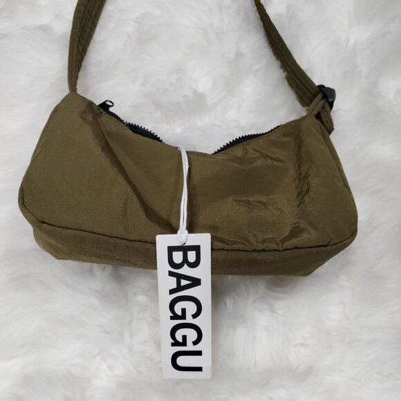 Baggu Olive Green Shoulder Bag With Front Pockets & Zipper Closure - Picture 3 of 7